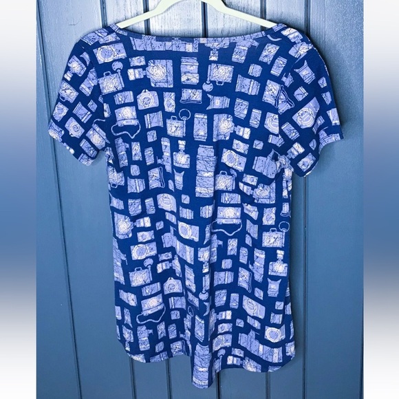 Lularoe Camera Classic T Shirt Size XS Blue Novelty Playful Photographer Fun - Picture 4 of 4